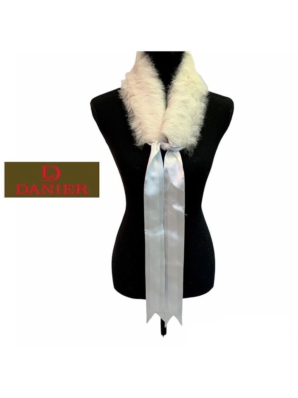 DANIER Ivory white rabbit fur ribbon collar